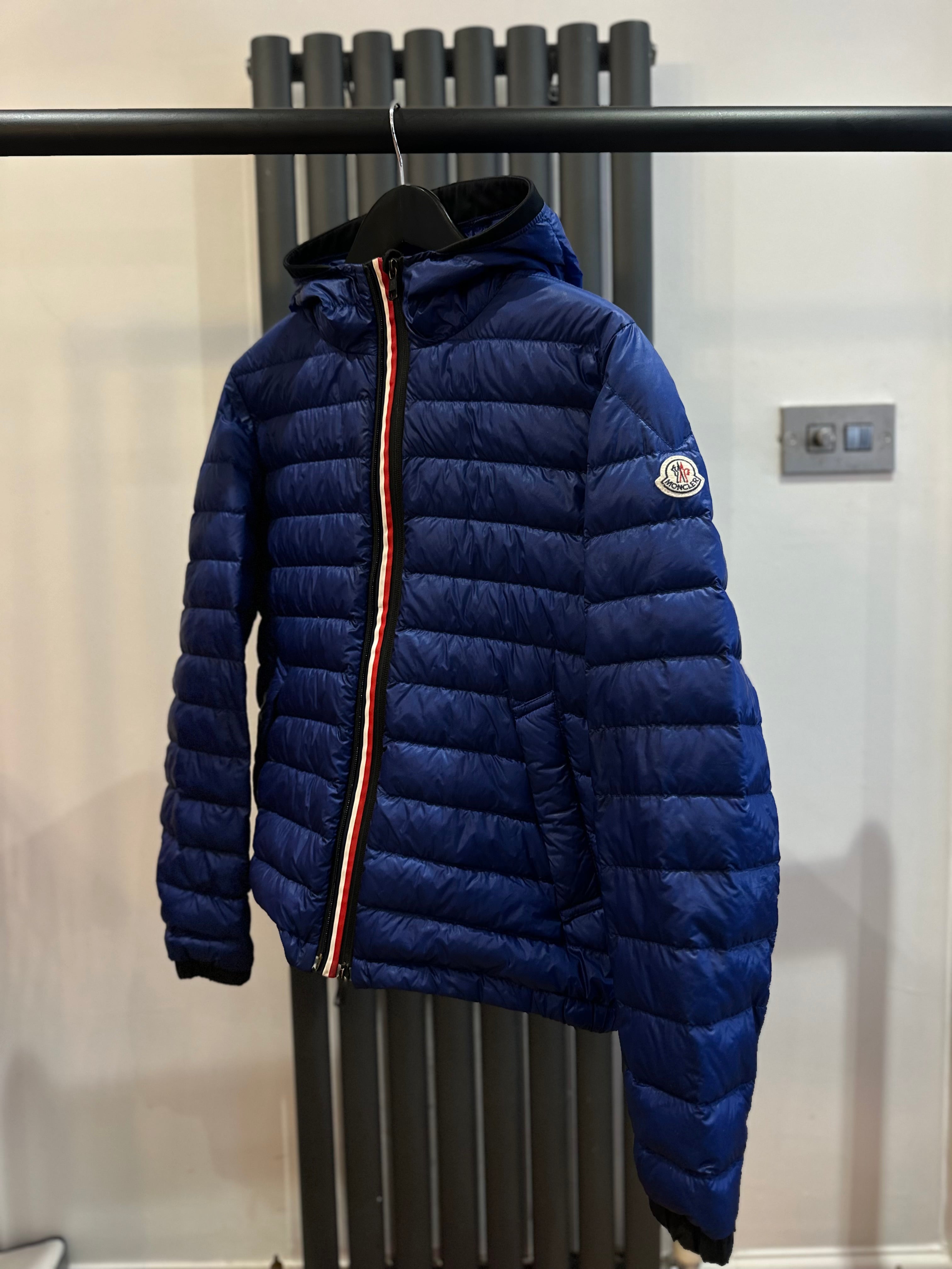 Moncler Morvan Size 1